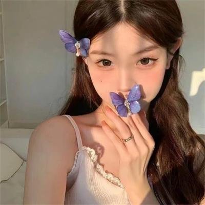 眼里余光都是你